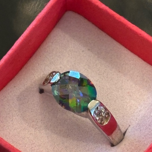 925 sterling silver mystic topaz ring. Beautiful faceted stone. Sz 9 - Picture 7 of 8